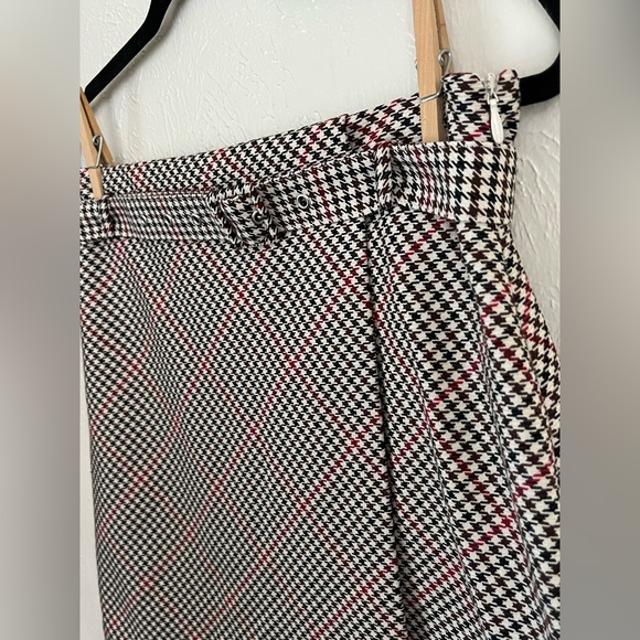 H&M Belted Houndstooth Mini Skirt - Picture 5 of 8